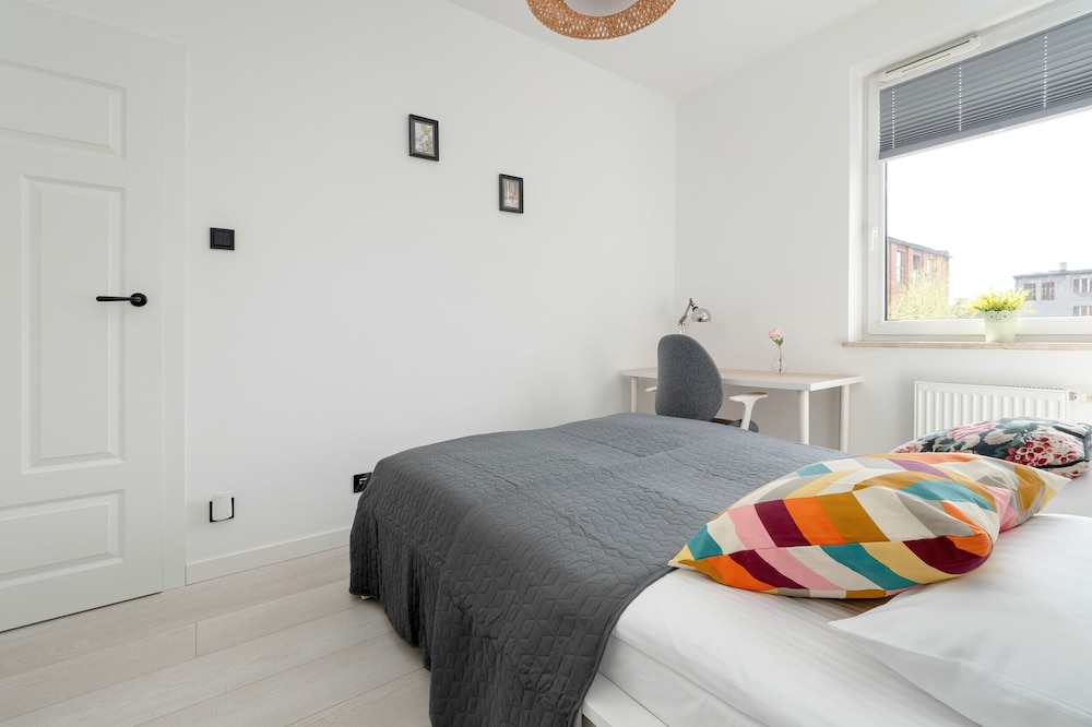 Łąkowa Apartment Łódź by Renters