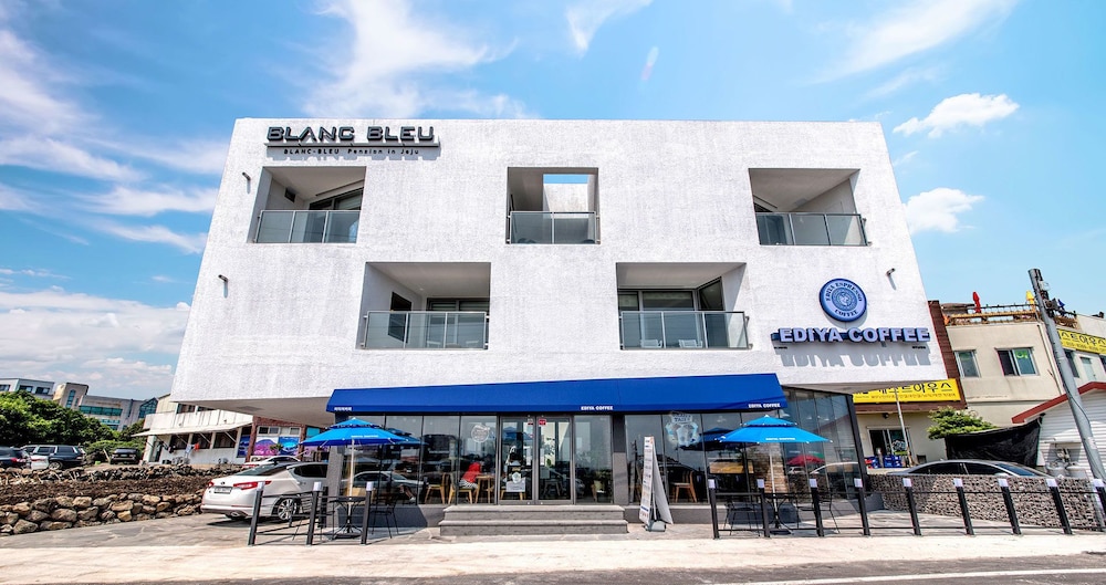 Blanc Bleu Pension