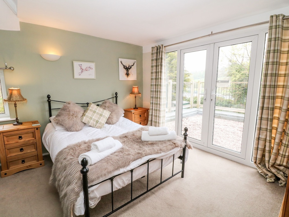 Hope Valley Vacations - Poacher's Arms - Property Image 21
