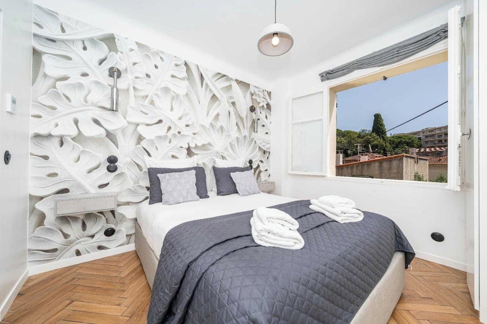 Superb Villa With Swimming Pool & Wellness Area