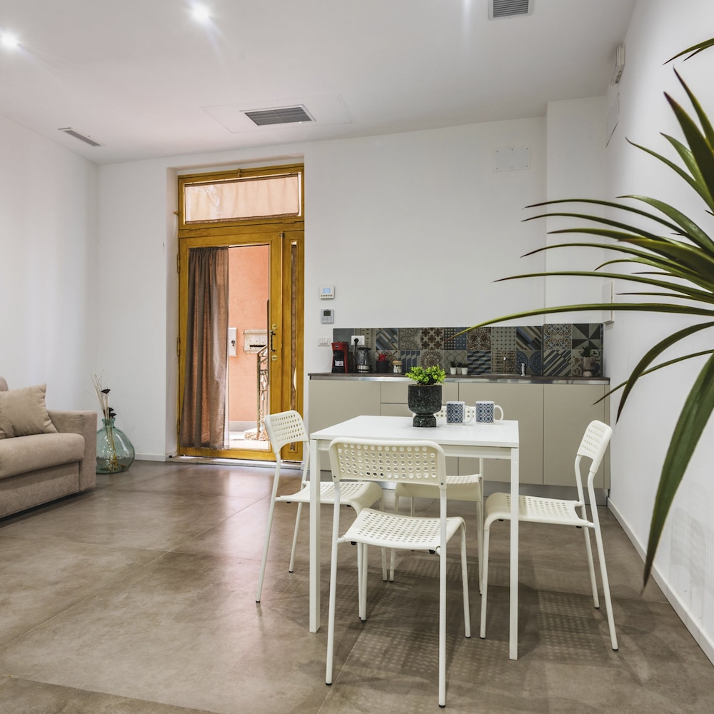 Taormina Center Studio by Wonderful Italy