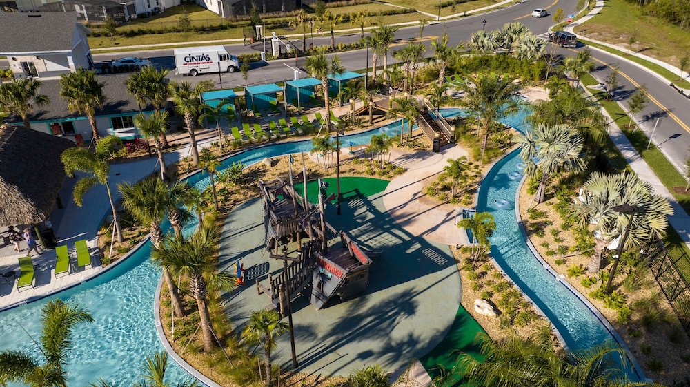 4379 SL- Enchantment 4BR Townhome With Pool