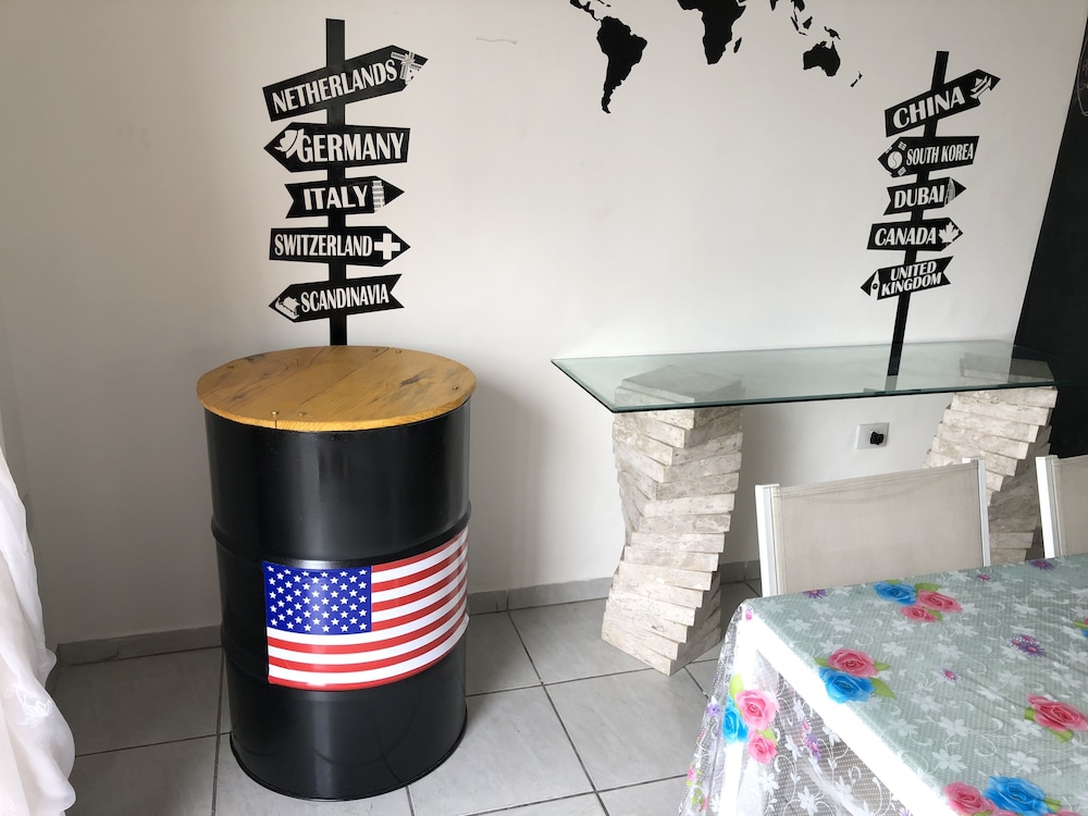 Brazil & France Hostel and House Inn