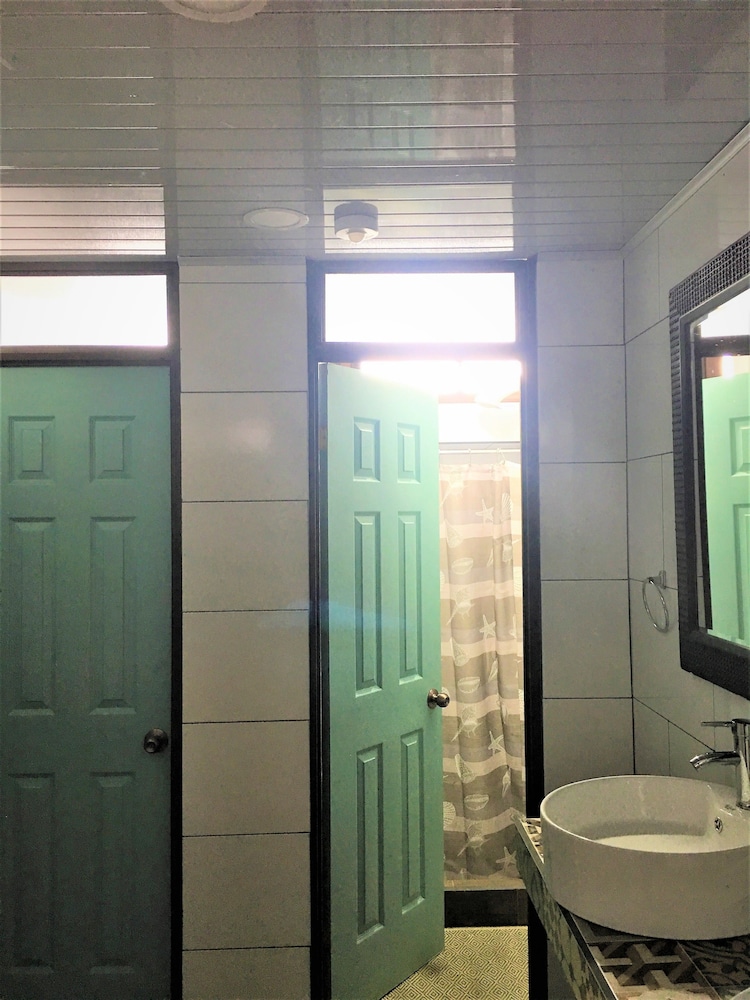 Costa Rica Backpackers - Hostel