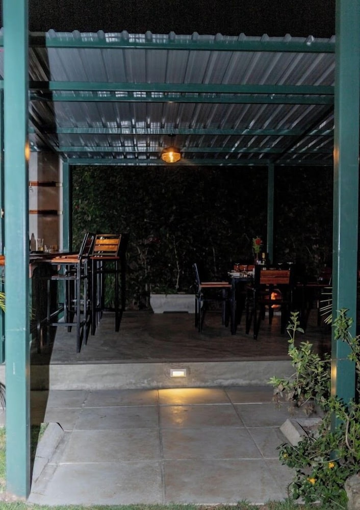 Lux Suites Enkarsis Bungalow Kisaju