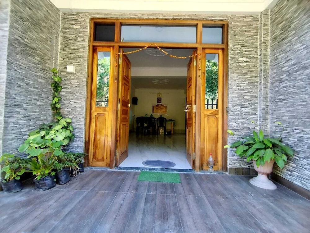 Marmen Homestay Delo Hills