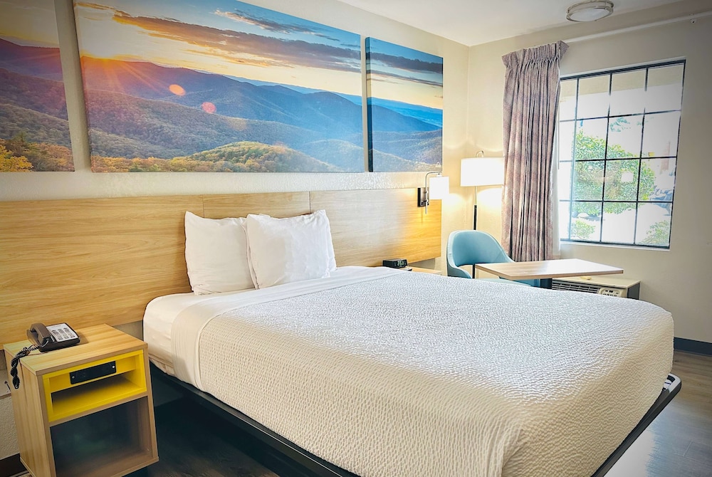 Days Inn by Wyndham WestEnd Alexandria,VA Washington DC Area - Property Image 20