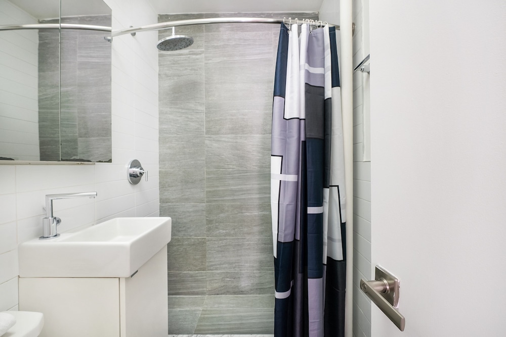 1 BR Gem in Prime Location of NYC