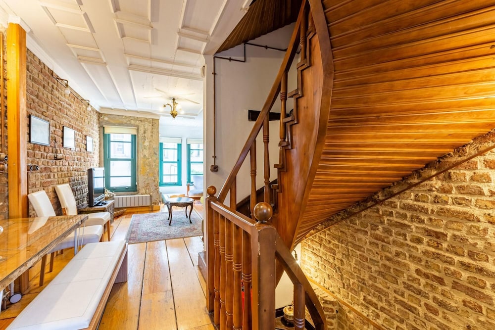 Historic House Near Popular Landmarks in Balat