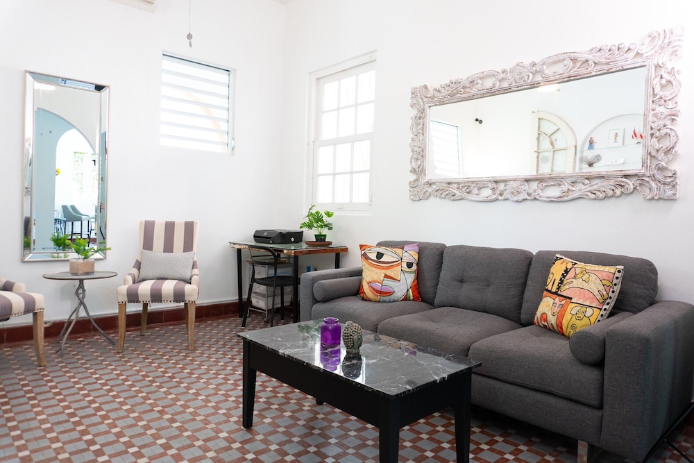 Casa Isabel Bed & Breakfast