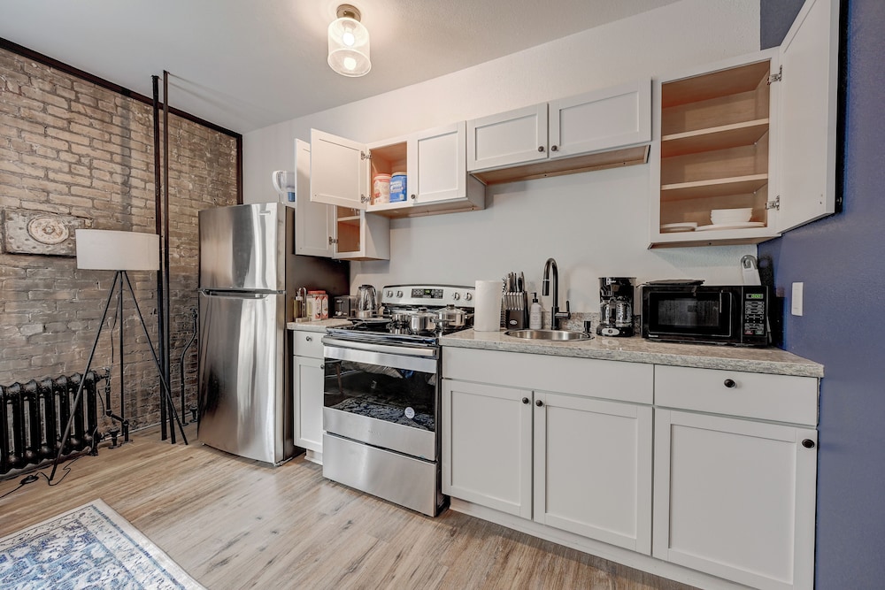 ROVE LIVING/KB - Prospect