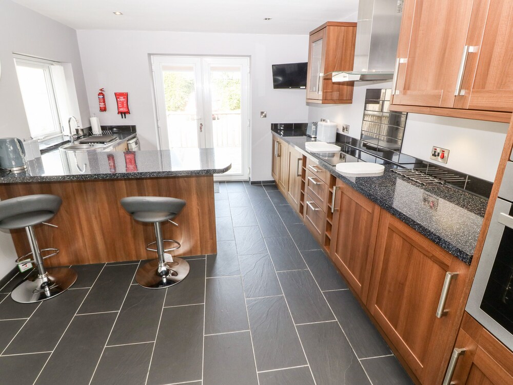 Felin Cottage