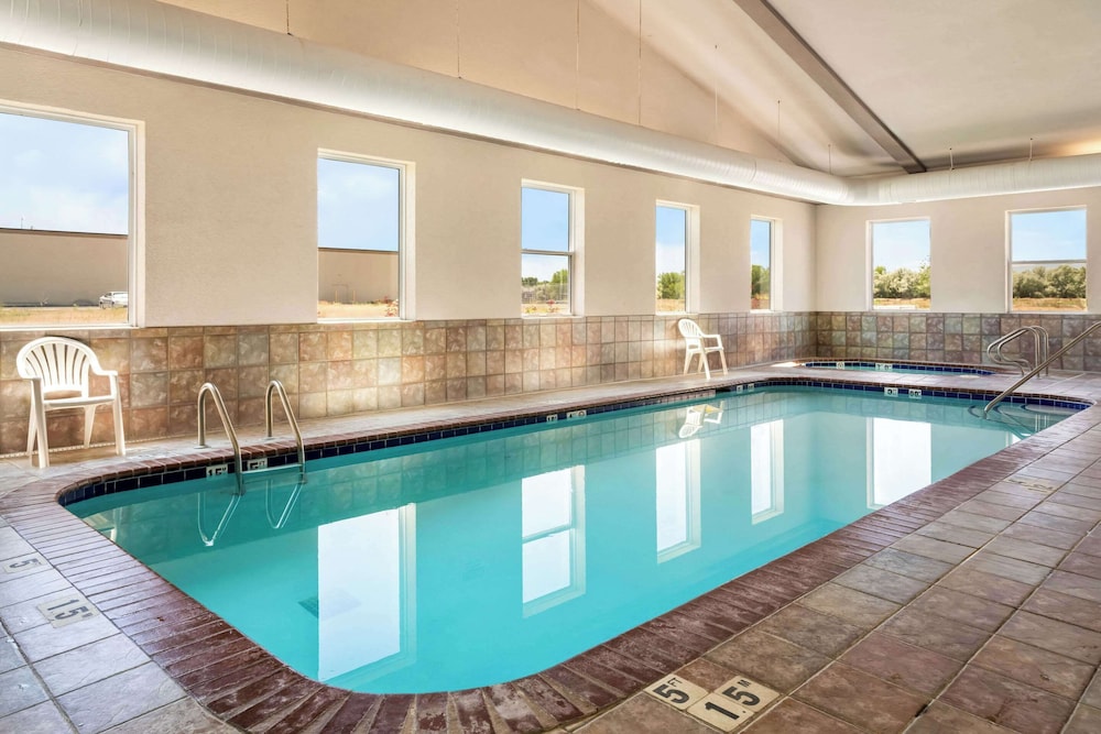 Riverton Vacations - Comfort Inn And Suites - Property Image 5