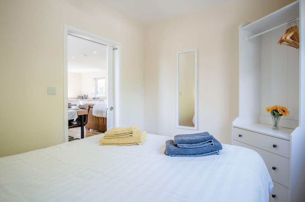 Skomer Lodge - 2 Bedroom Lodge - Manorbier