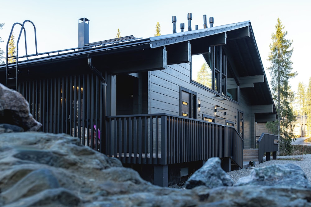 Modern Luxury 4BR Villa Levi Center