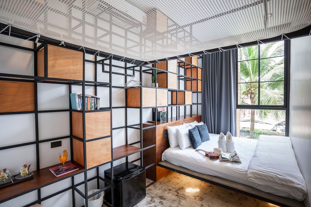 Book a Bed Poshtel - Hostel