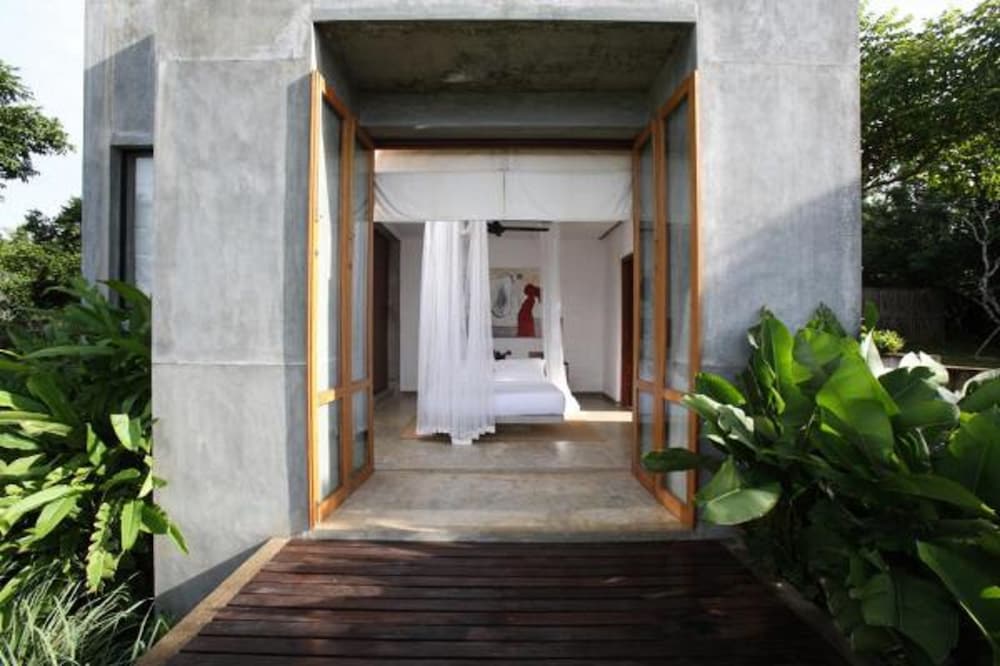 Kadju House