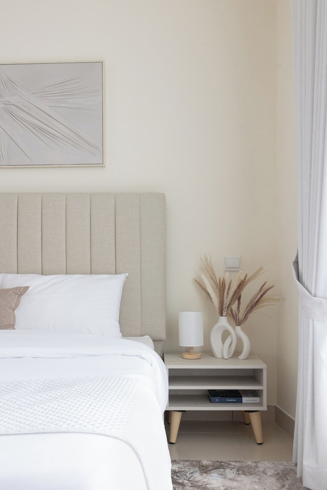 Bright & Cozy Apartment in Dubai Marina