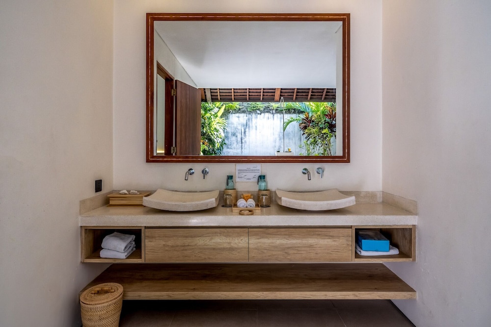 Saba Villa