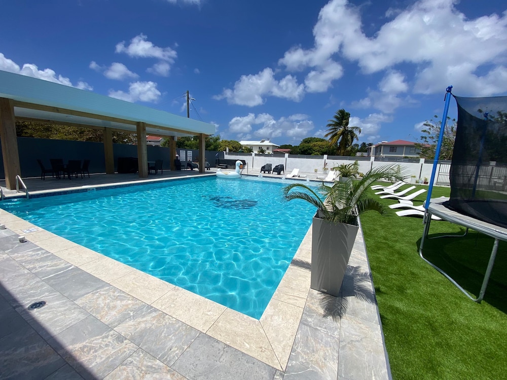 Pàris Villas Modern Suite