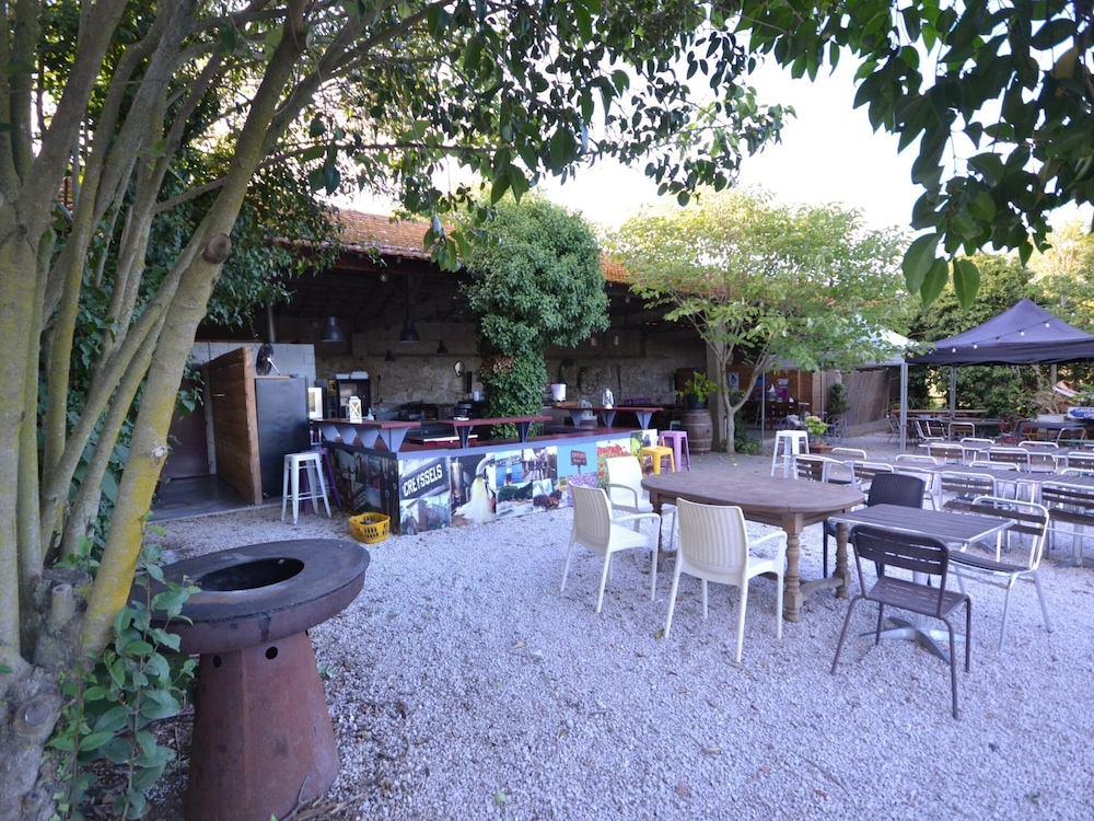 Apartment With Pool Amid Vineyards and Near the Beach