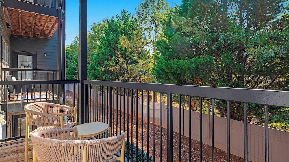 Landing Apartments - Atlanta
