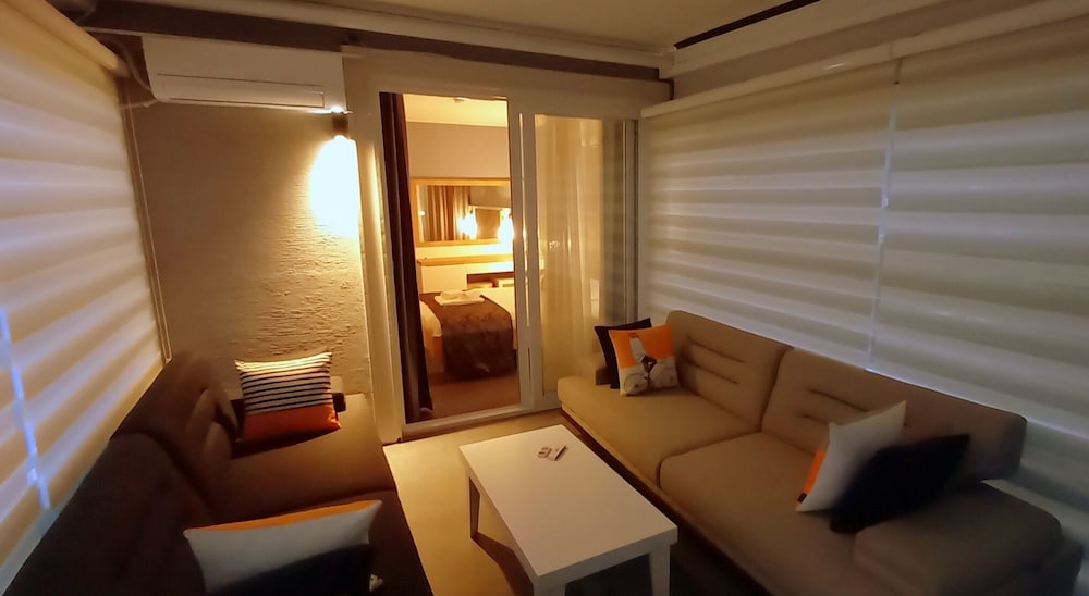 Un Amor Otel (+16) - Image 64