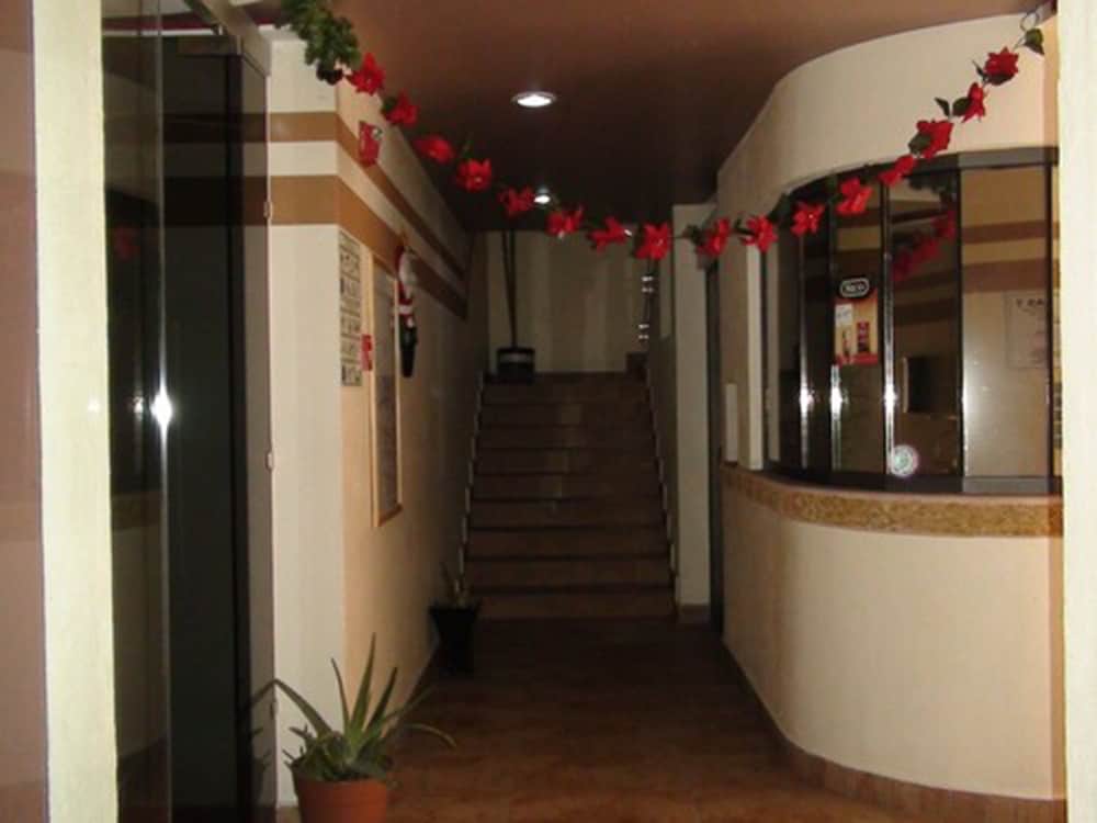 Hotel & Villas 7