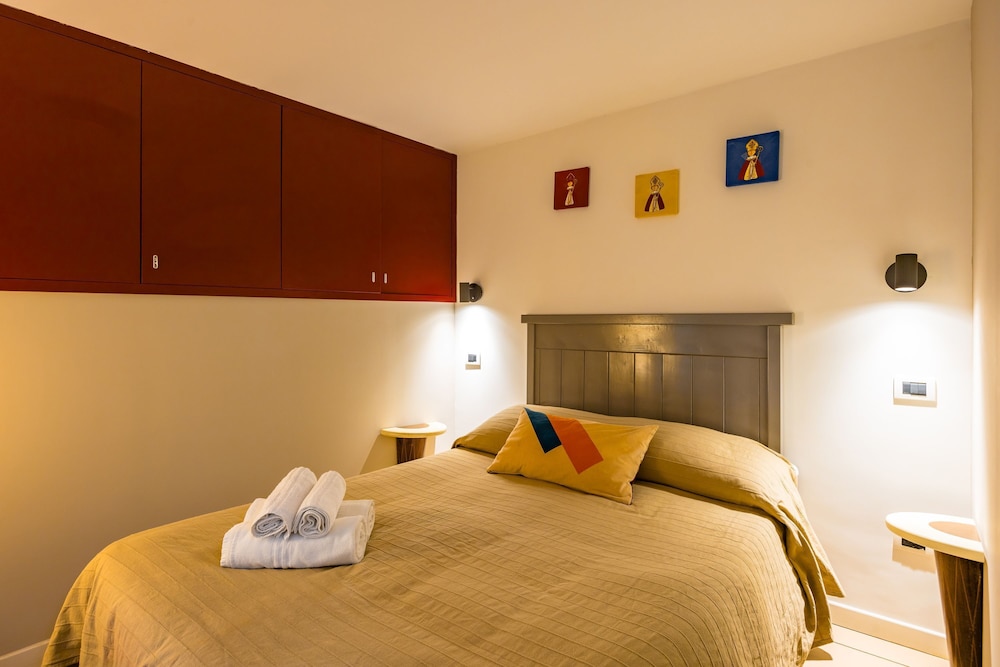 Highline Duomo Terrace by Napoliapartments