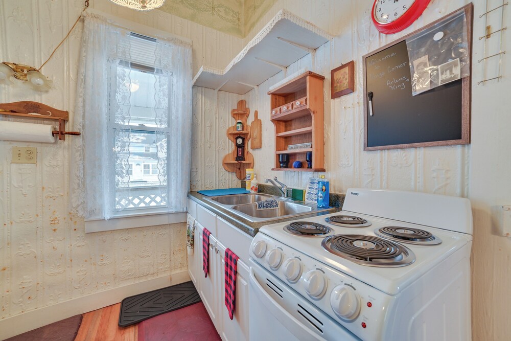 Historic Houghton Lake Getaway Near Shoreline - Property Image 24