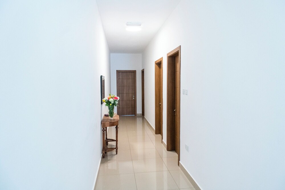 Cosy APT in Sliema- 2 mins walk from sea