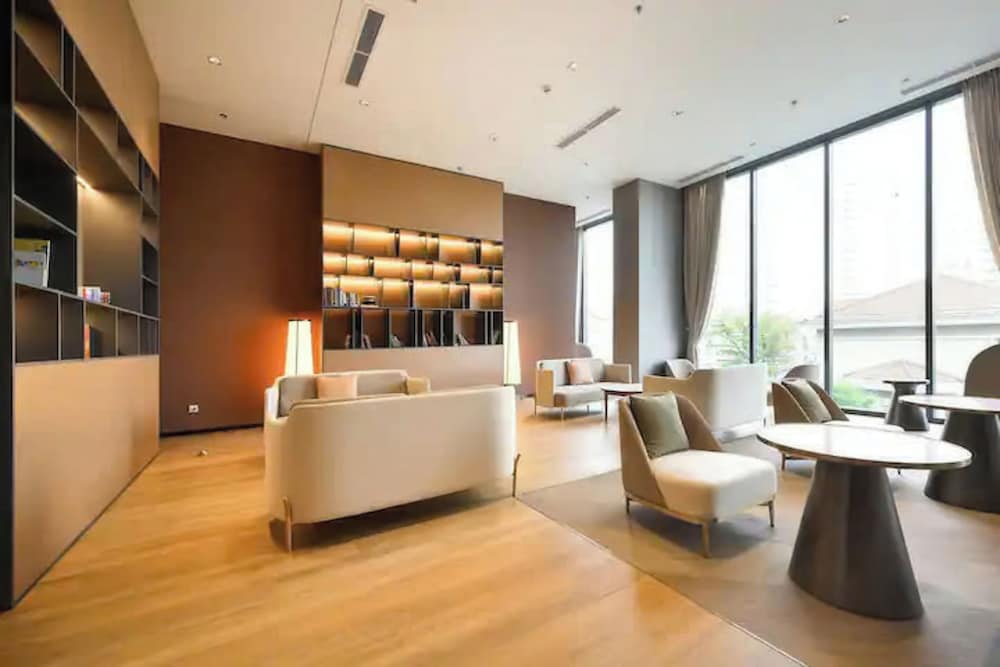 The Antonia Apartments - Korea Town D7