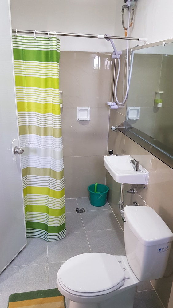 Spacious Private apartment at Laorenza Residences