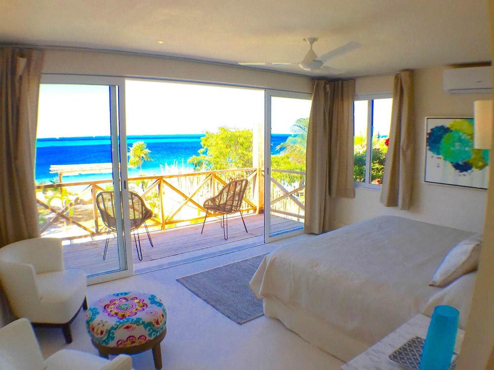 Villa Encantada by Coco B Isla