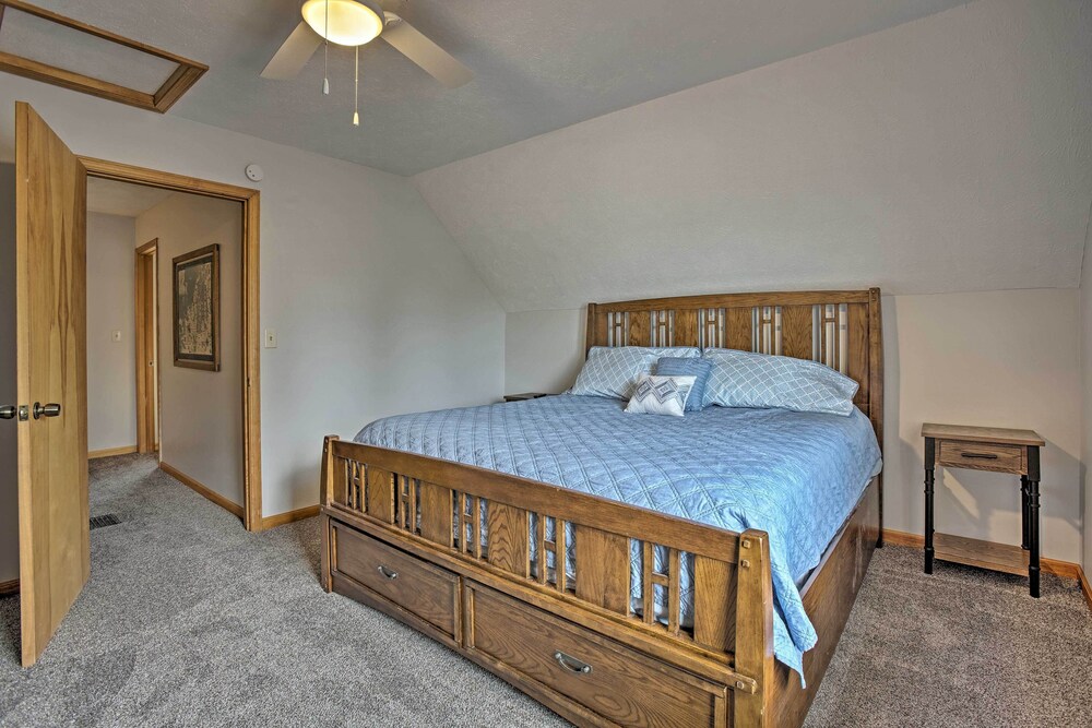 Cedar Home w/ Fire Pit & Grill ~ 3 Mi to Lakes view 2