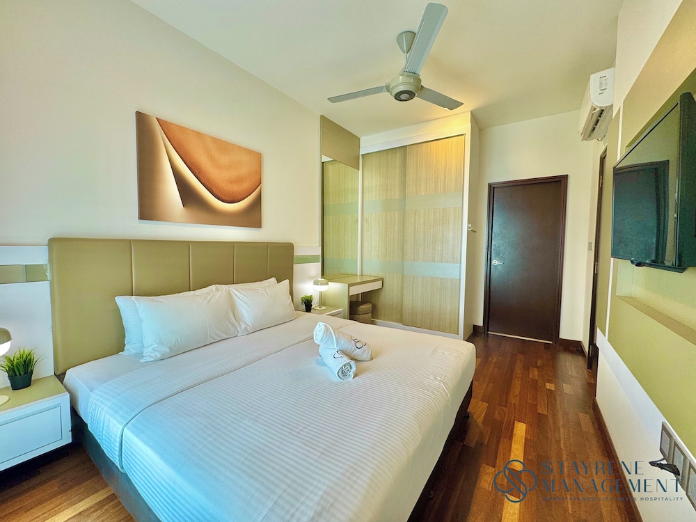Paragon Suites CIQ By Stayrene