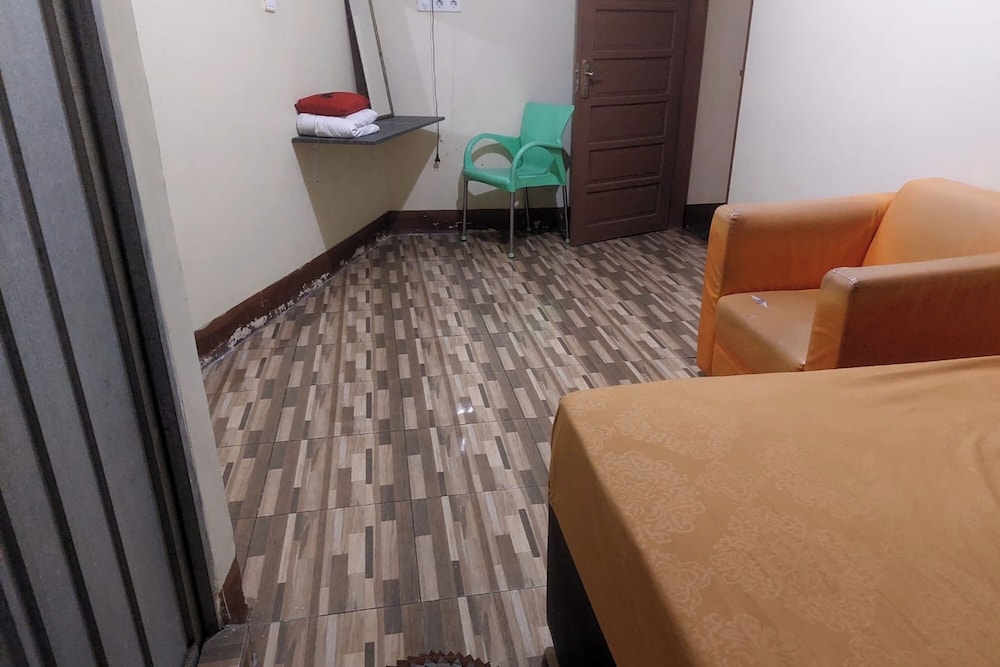 Hotel Warna