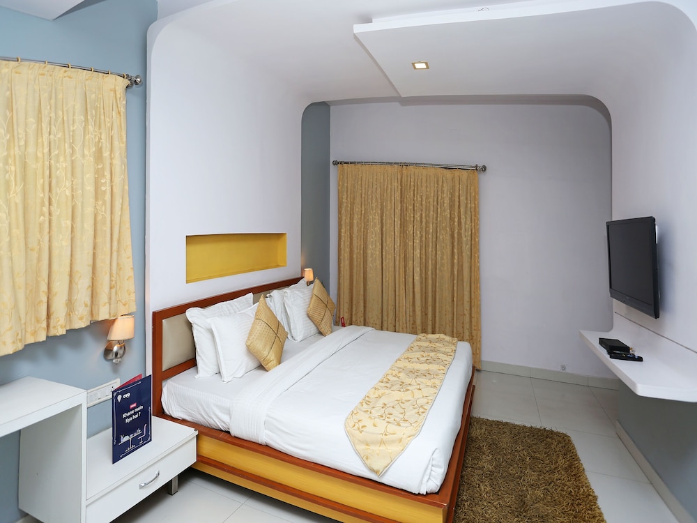 OYO 6315 Golden Leaf Resort