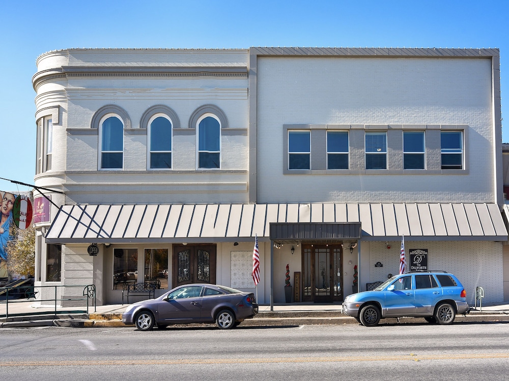 The Dilworth Inn