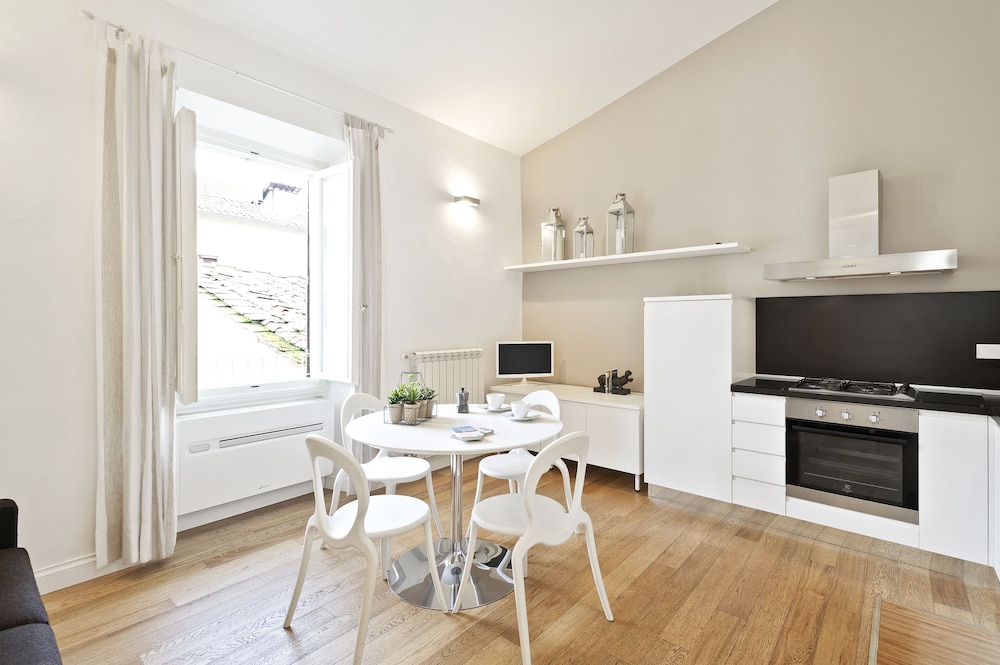 Santa Croce Stylish Flat