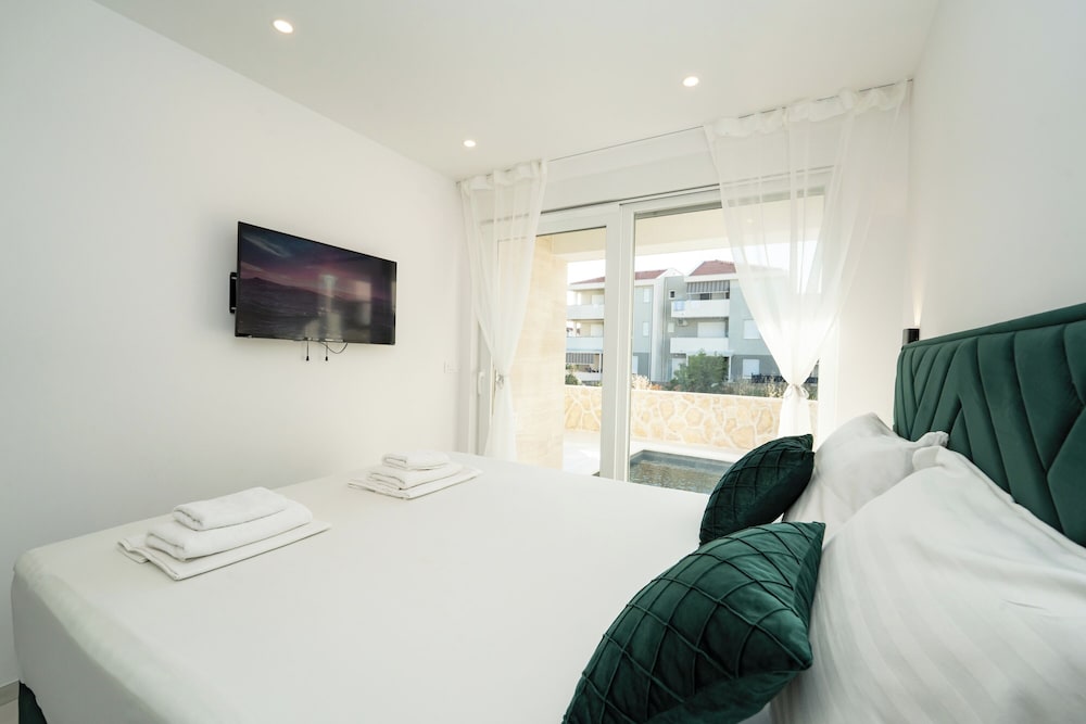 Relax apartments with private pool