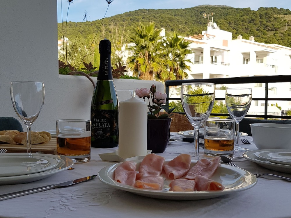 Beautiful Penthouse Apartment With Roof Terrace and Panoramic Views photo 5