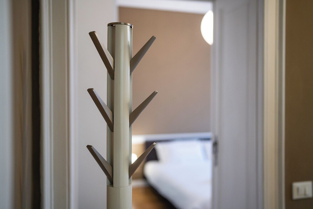 Bramante Luxury Apartments by InnStay