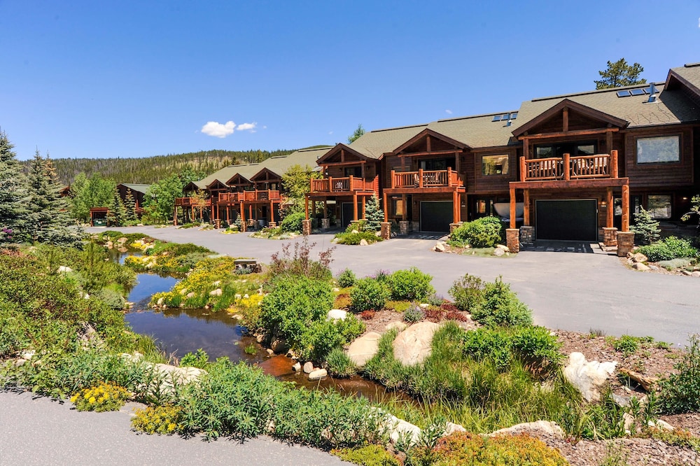 Slopeside 202 3 Bedroom Holiday Home by Winter Park Lodging Company