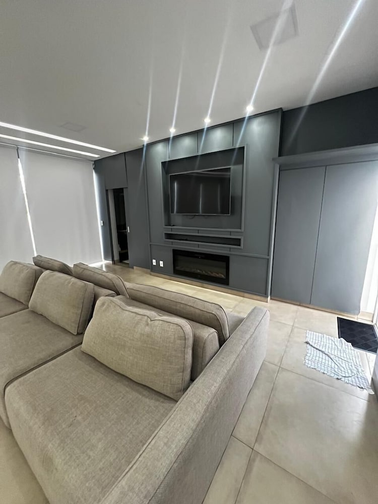 Mansão Luxo Lago - Caldas Novas