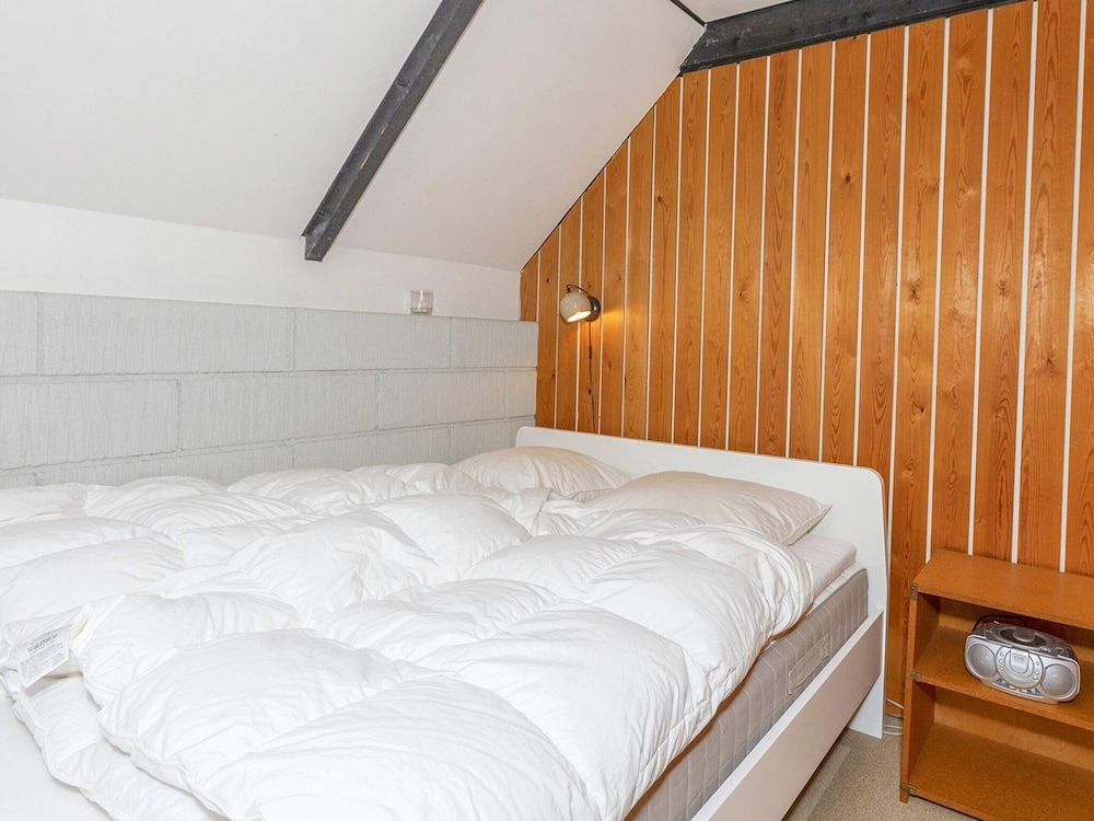 8 Person Holiday Home in Fur-by Traum view 4