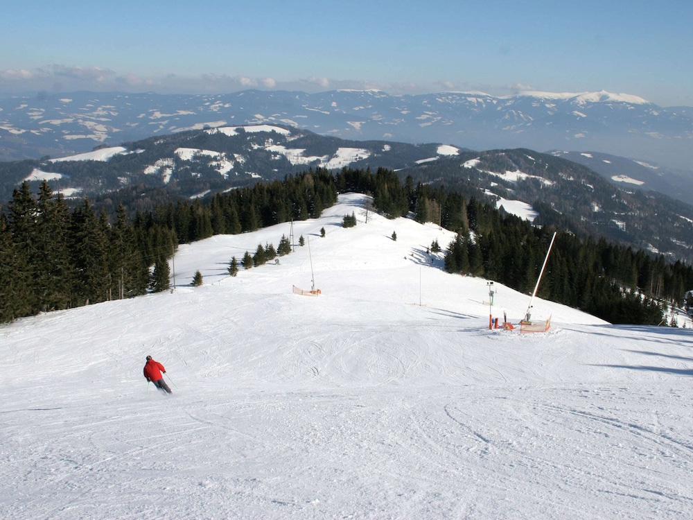 Chalet in Klippitztorl ski Area With Sauna