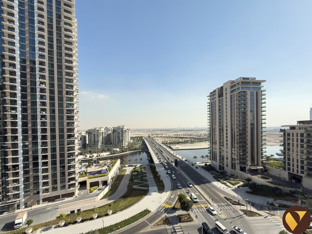 17 Icon Bay Creek Harbour near Downtown