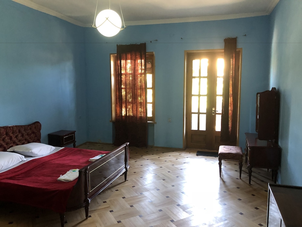 Lucky Family Hotel