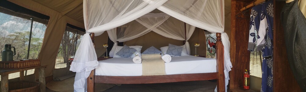 Makubi Safari Camp by Isyankisu view 2